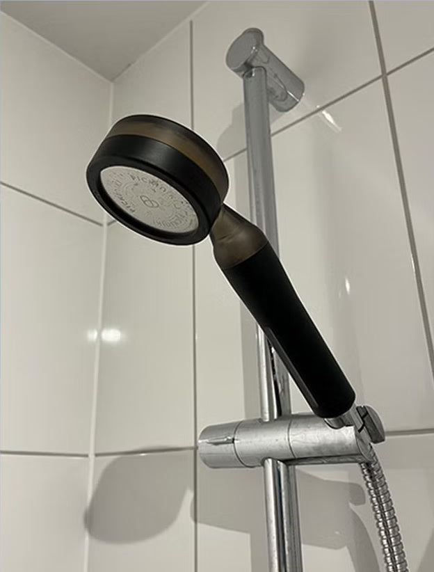 PICKI NIKI filtered shower head named #1 by The Independent INDY/BEST