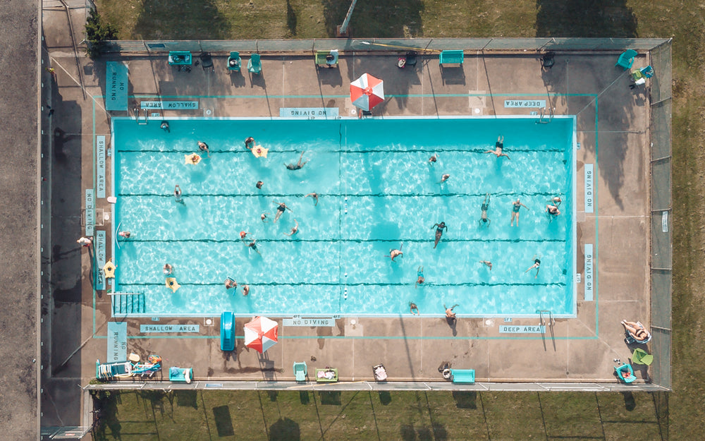Agua clorada de piscina